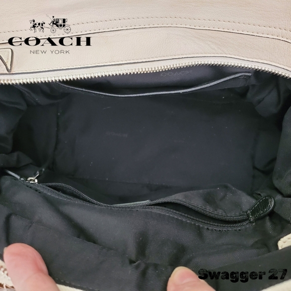 Coach Swagger 27 Black & Chalk Crossbody Satchel, Hang Tags & Original Crossbody - Picture 12 of 17